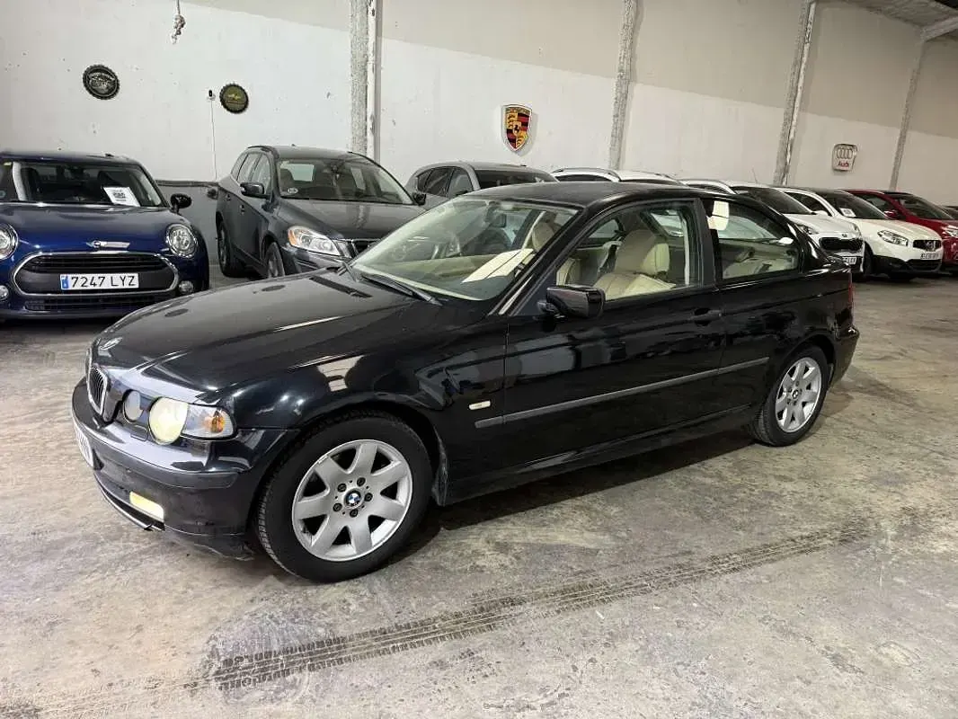 Usado BMW 320 150 CV (110 kW) 2003 Negro Berlina