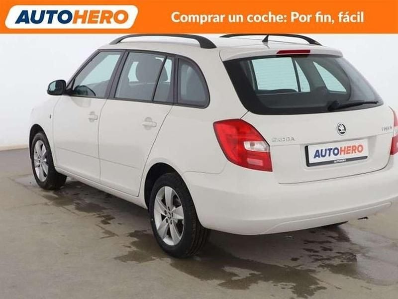 Usado Skoda Fabia Ambition 75 CV (55 kW) 2014 Blanco Utilitario