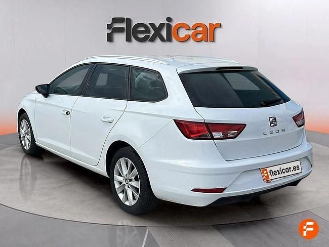 Usado Seat Leon Style 115 CV (84 kW) 2019 Blanco