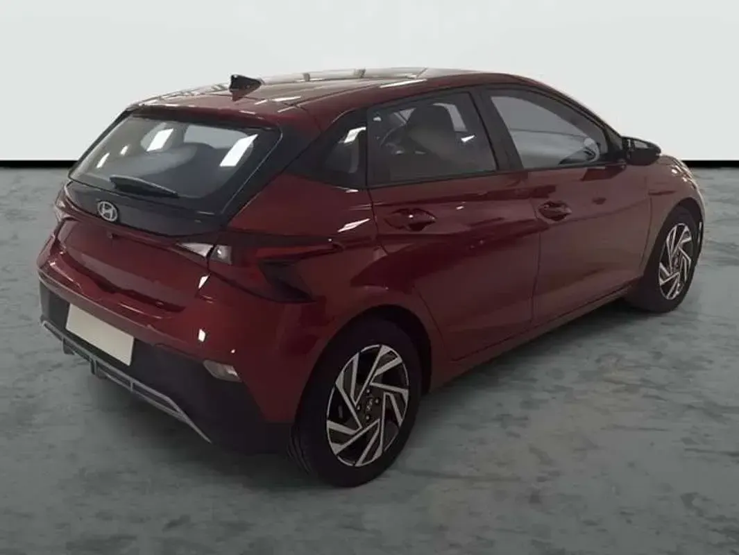 Usado Hyundai i20 79 CV (58 kW) 2024 Rojo Utilitario