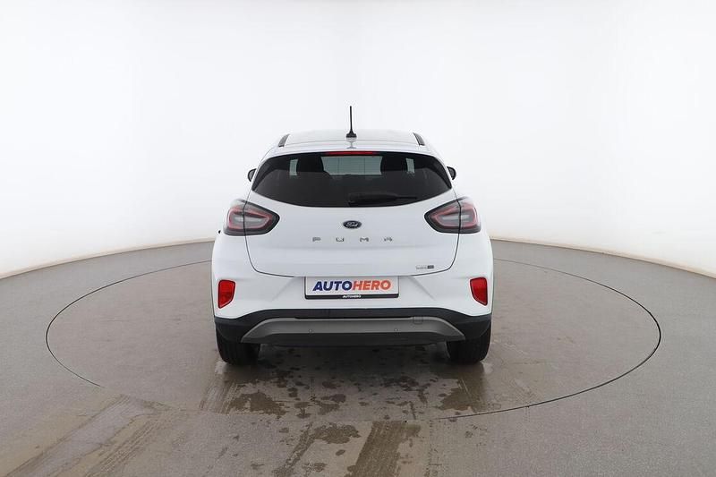 Usado Ford Puma Titanium 125 CV (91 kW) 2020 Blanco SUV
