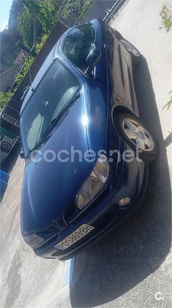 Usado Renault Mégane Coupé 100 CV (73 kW) 1998 Azul Coupe