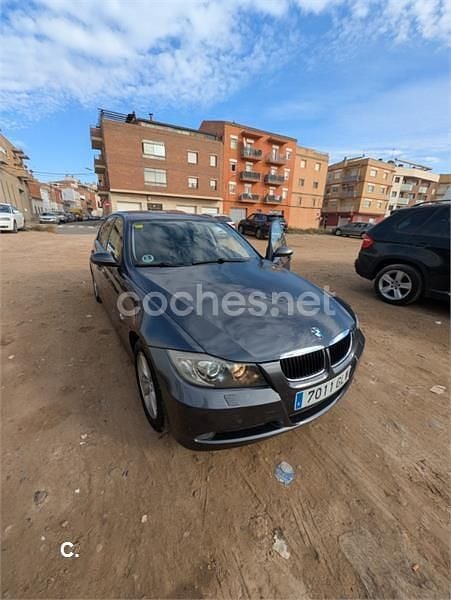 Usado BMW 320 177 CV (130 kW) 2009 Marrón Berlina