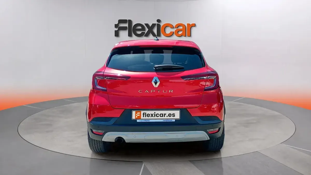 Usado Renault Captur Intens 101 CV (74 kW) 2020 Rojo SUV
