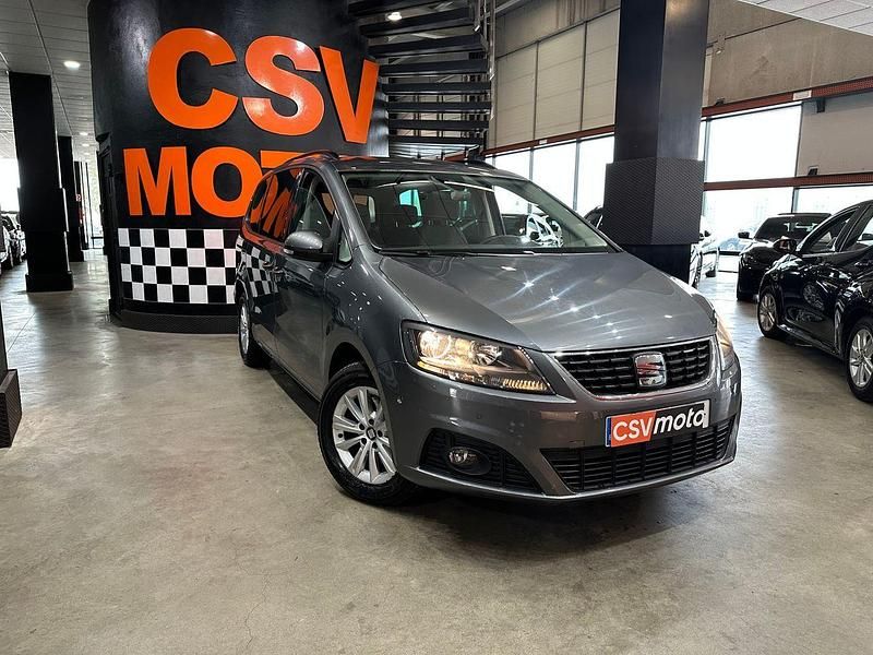 Usado Seat Alhambra Style 151 CV (111 kW) 2022 Gris Monovolumen
