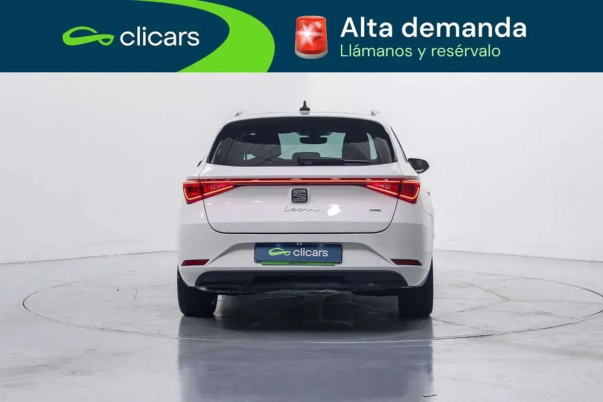 Usado Seat Leon ST XCELLENCE 205 CV (150 kW) 2021 Blanco Familiar
