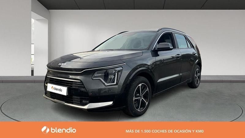 Usado Kia Niro 129 CV (94 kW) 2025 Gris SUV