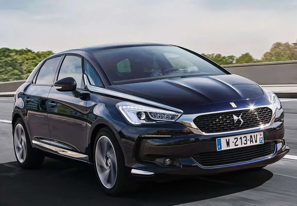 Usado DS Automobiles DS5 181 CV (133 kW) 2016 Negro Utilitario