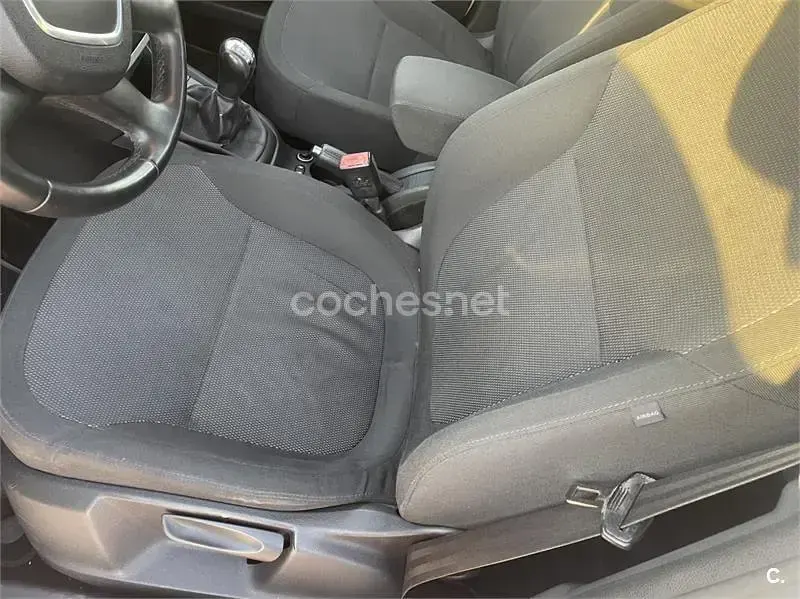 Usado Skoda Yeti Experience 105 CV (77 kW) 2010 Blanco SUV
