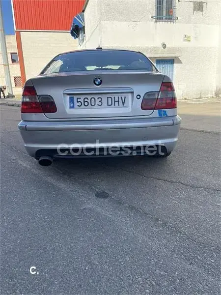 Usado BMW 320 150 CV (110 kW) 2005 Gris / plata Berlina