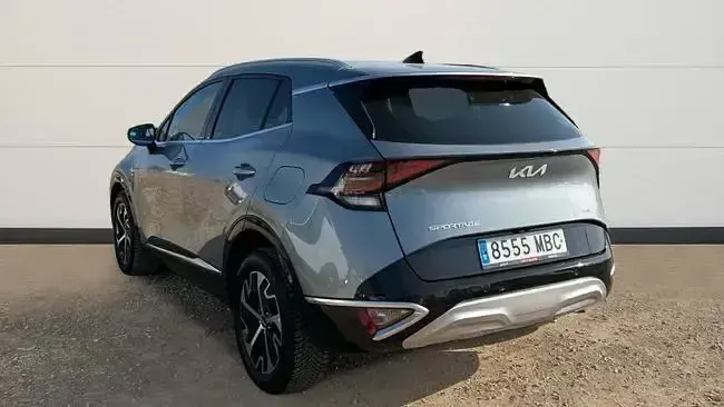 Usado Kia Sportage 230 CV (169 kW) 2022 Gris SUV