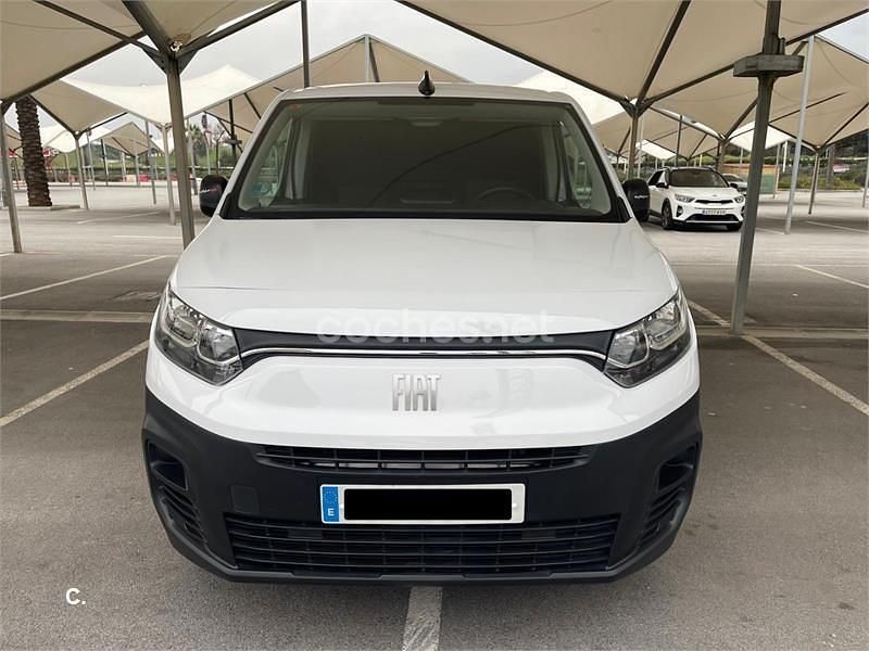 Usado Fiat Doblò 100 CV (73 kW) 2024 Blanco Monovolumen