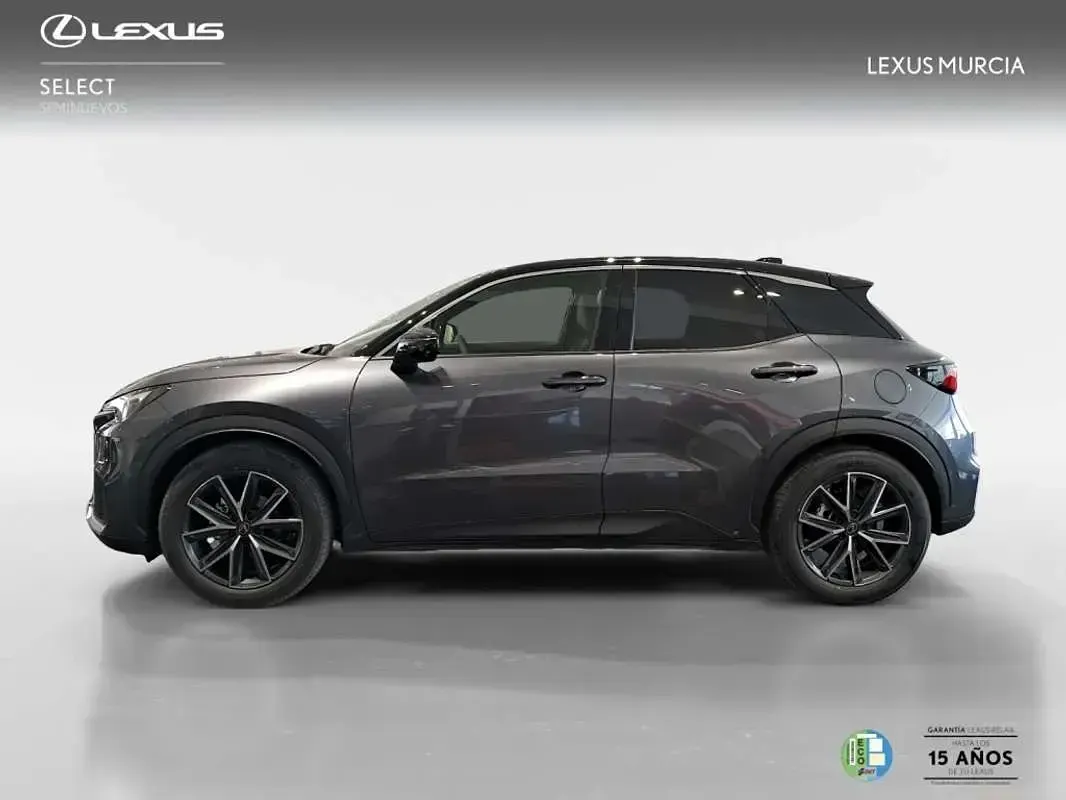 Nuevo Lexus LBX 67 CV (49 kW) 2026 Gris SUV