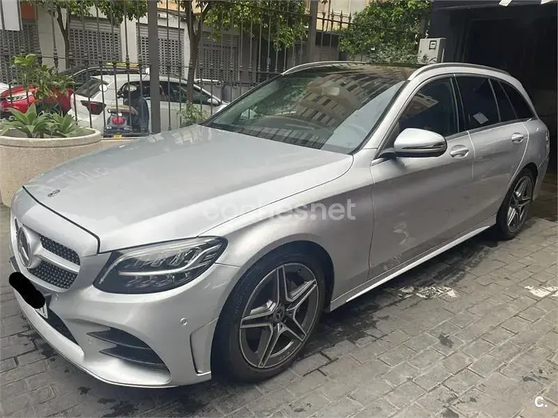 Usado Mercedes C220 194 CV (142 kW) 2020 Gris / plata Familiar