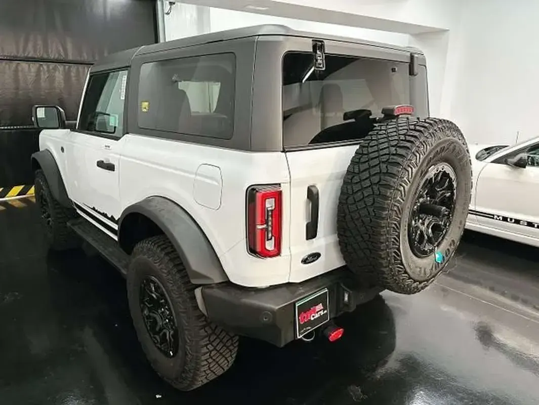 Usado Ford Bronco Wildtrack 310 CV (228 kW) 2023 Blanco SUV