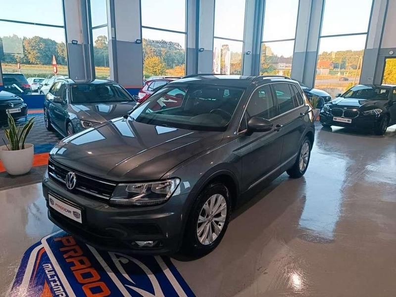 Gris / plata Usado 2018 VW Tiguan Advance SUV | 22.300 € (Precio justo) - Imagen 1/4