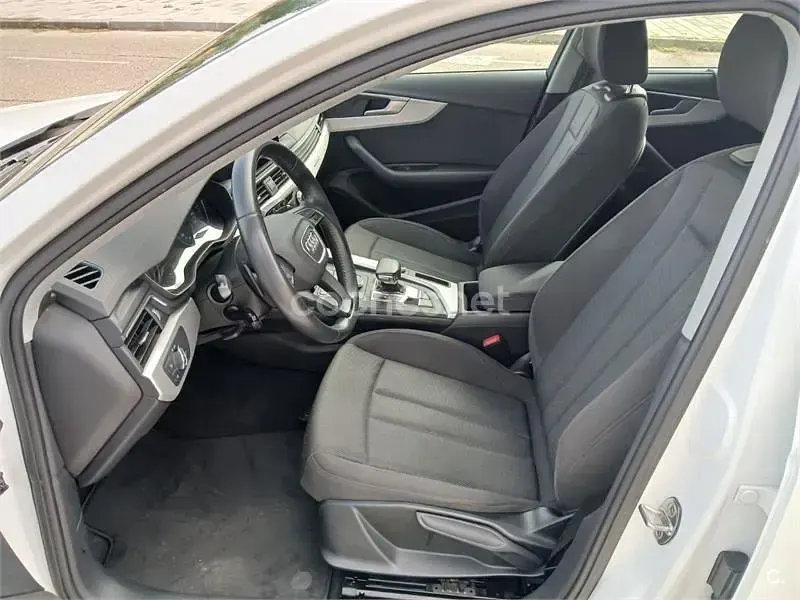Usado Audi A4 Advanced Plus 190 CV (139 kW) 2019 Blanco Familiar