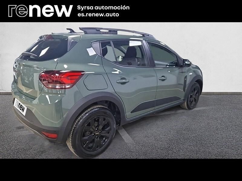 Usado Dacia Sandero Extreme 100 CV (73 kW) 2025 Verde Berlina