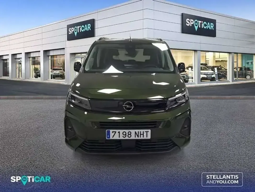 Usado Opel Combo S 101 CV (74 kW) 2025 Verde Monovolumen