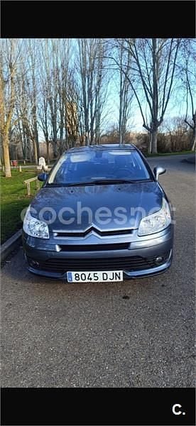 Usado Citroën C4 VTR Sport 110 CV (80 kW) 2005 Gris / plata Berlina