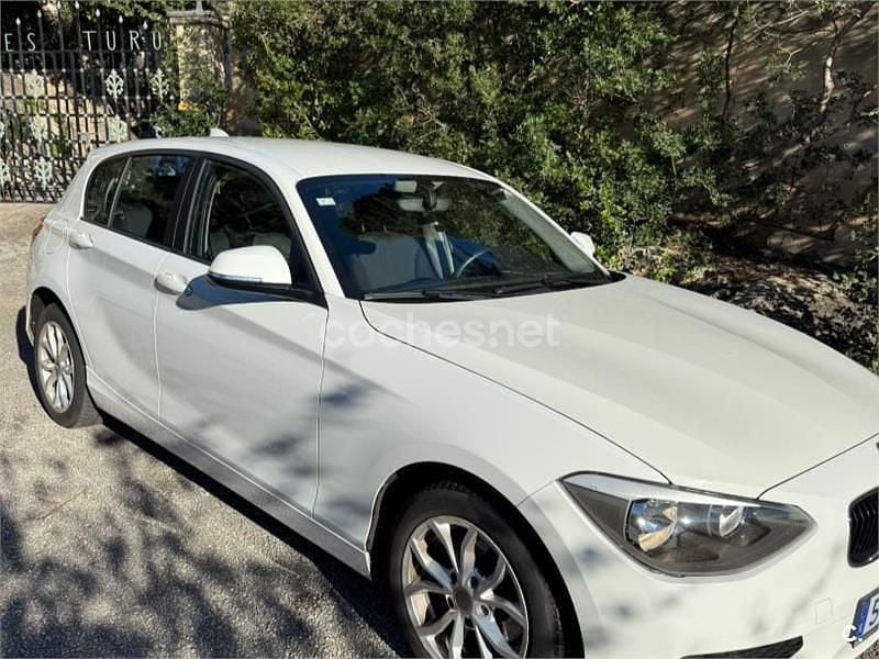 Usado BMW 114 Sport Line 102 CV (75 kW) 2014 Blanco Utilitario