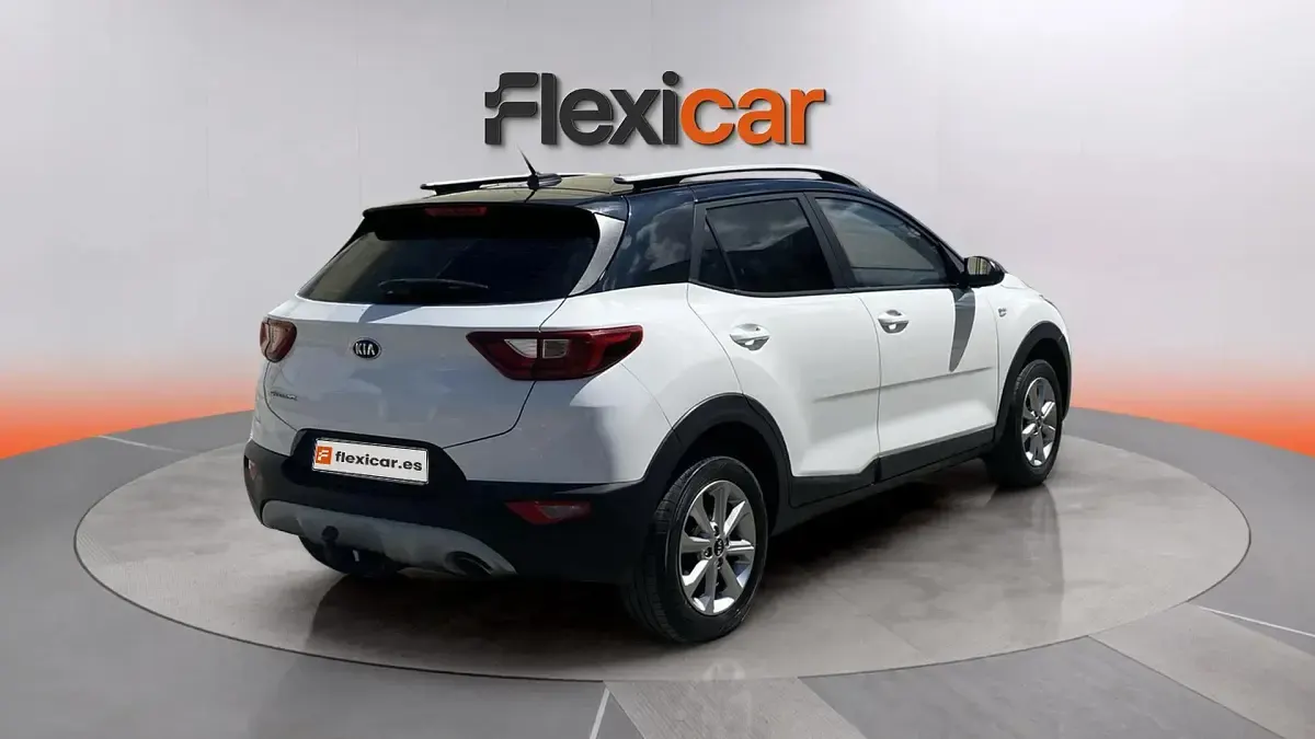 Usado Kia Stonic 101 CV (74 kW) 2018 Blanco SUV