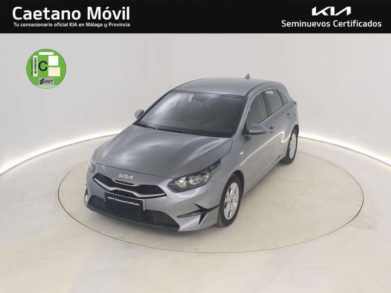 Plateado Usado 2024 Kia Ceed Utilitario | 17.990 € (Precio justo) - Imagen 1/4