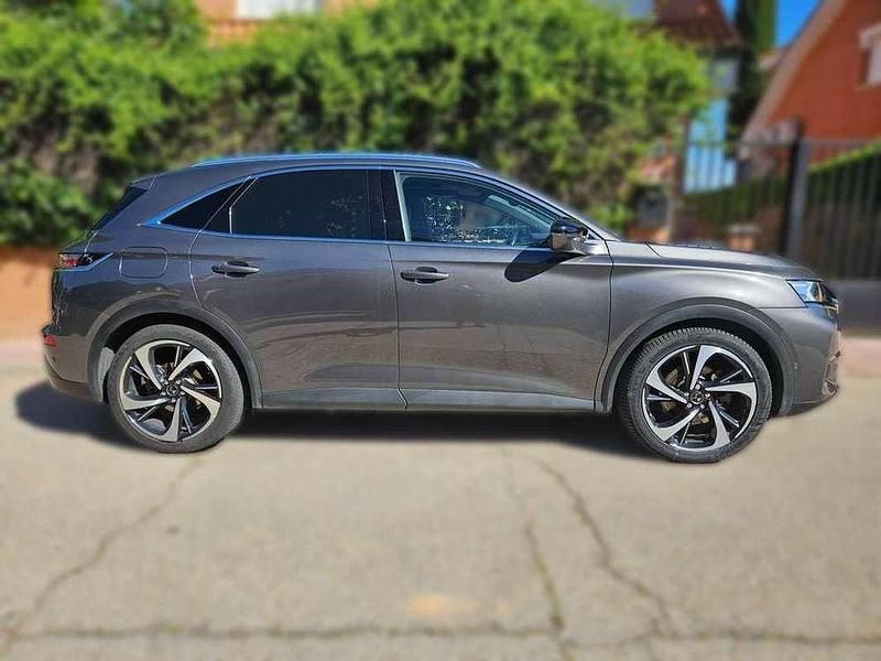 Usado DS Automobiles DS7 Crossback Grand Chic 181 CV (133 kW) 2021 Gris SUV
