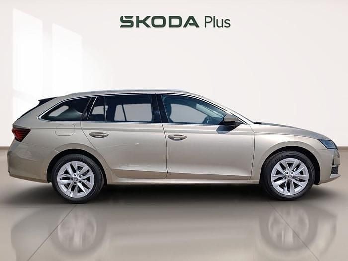 Nuevo Skoda Octavia Selection 150 CV (110 kW) 2025 Beige Familiar