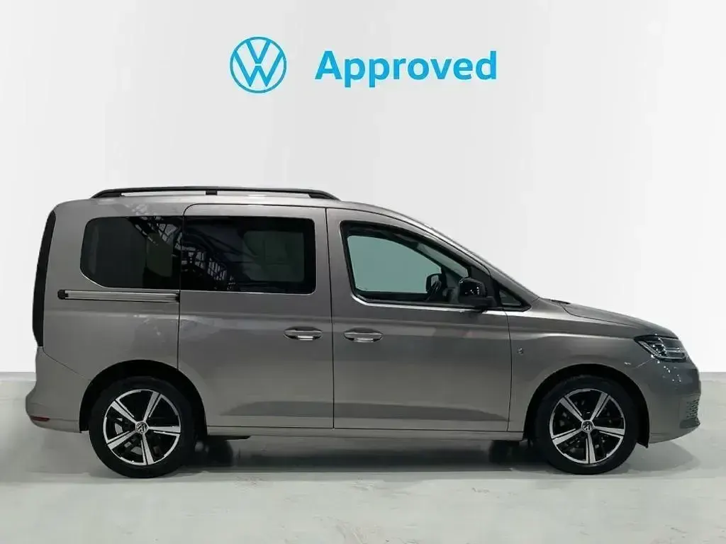 Usado VW Caddy 122 CV (89 kW) 2021 Beige Monovolumen
