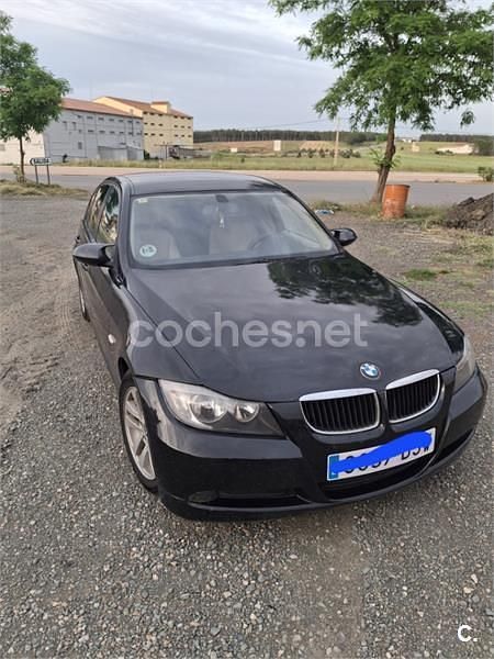 Negro Usado 2005 BMW 320 Berlina | 5000 € (Buen precio) - Imagen 1/4