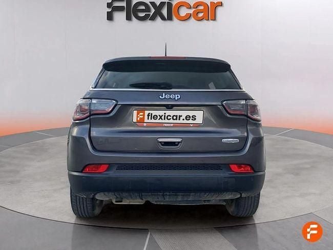 Usado Jeep Compass Limited 120 CV (88 kW) 2019 Gris SUV