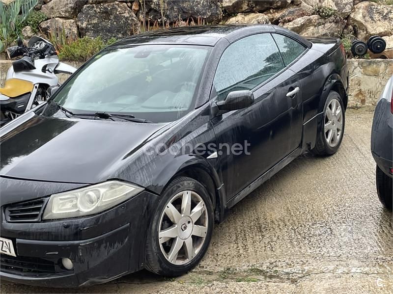Usado Renault Mégane Cabriolet Extreme 130 CV (95 kW) 2008 Negro Descapotable