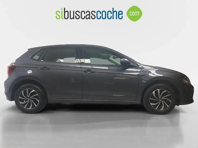 Usado VW Polo Life 95 CV (69 kW) 2024 Gris/plata Utilitario
