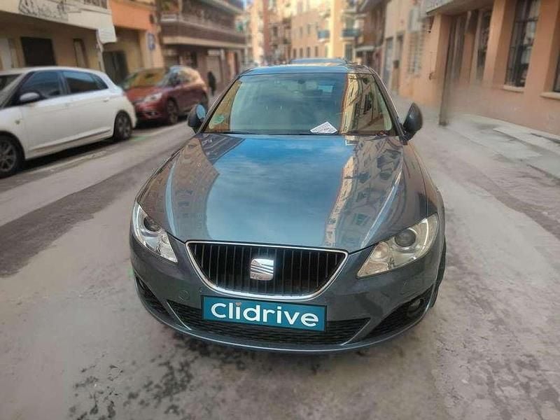 Usado Seat Exeo Sport 200 CV (147 kW) 2009 Azul Berlina
