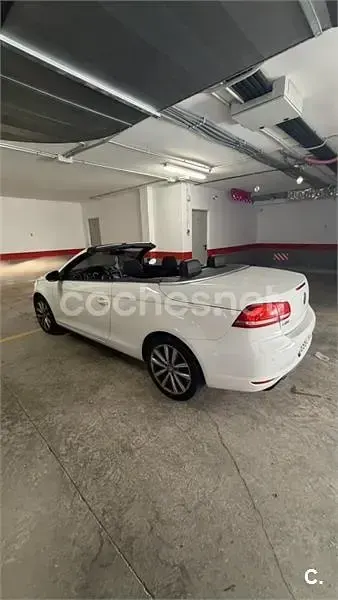 Usado VW Eos 122 CV (89 kW) 2011 Blanco Descapotable