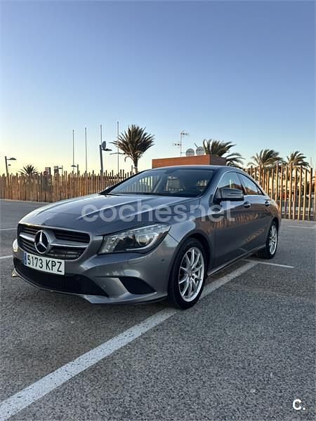 Usado Mercedes CLA220 170 CV (125 kW) 2014 Gris / plata Berlina