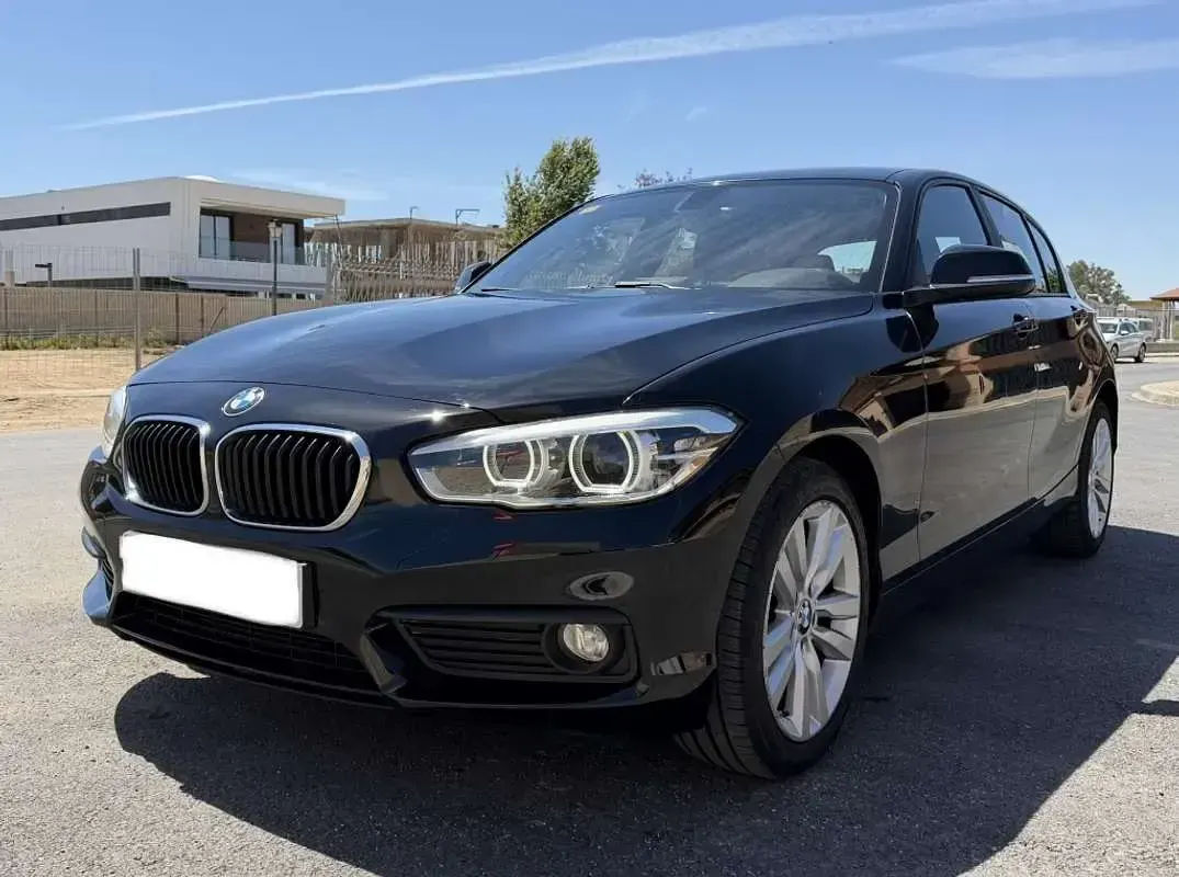 Usado BMW 116 Efficient Dynamics 116 CV (85 kW) 2015 Negro Utilitario