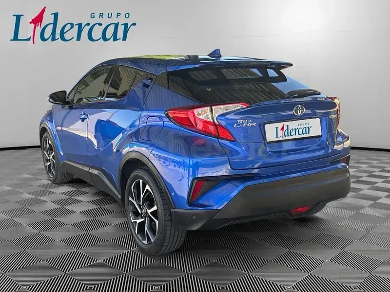 Usado Toyota C-HR Advance 122 CV (89 kW) 2019 Azul SUV