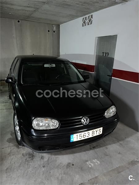 Negro Usado 2002 VW Golf Conceptline Berlina | 3600 € (Precio justo) - Imagen 1/4