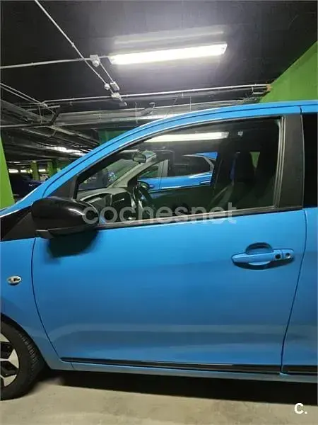 Usado Toyota Aygo X-wave 69 CV (50 kW) 2018 Azul Utilitario