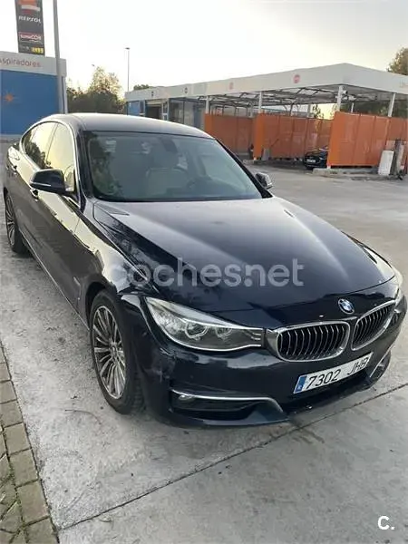 Usado BMW 318 143 CV (105 kW) 2015 Azul Berlina