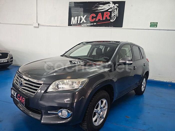 Gris / plata Usado 2011 Toyota RAV4 Executive SUV | 10.999 € (Precio justo) - Imagen 1/4