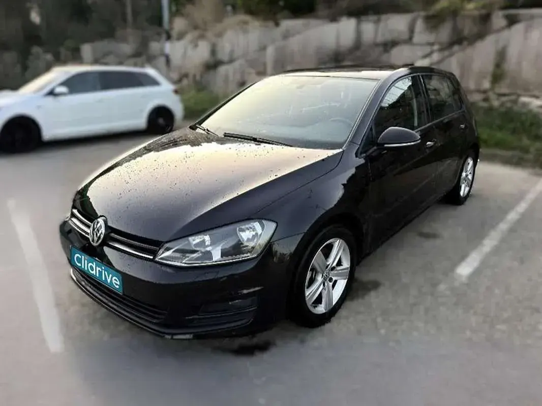 Usado VW Golf VII 105 CV (77 kW) 2012 Negro Utilitario
