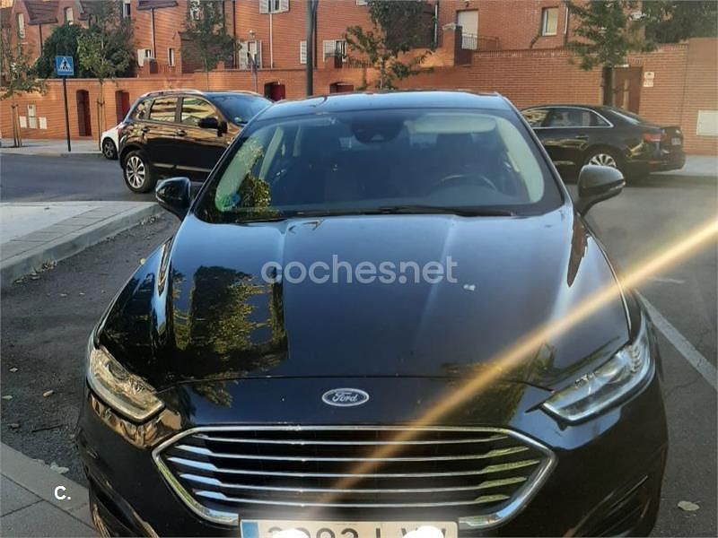 Negro Usado 2021 Ford Mondeo Titanium Berlina | 9900 € (Buen precio) - Imagen 1/4