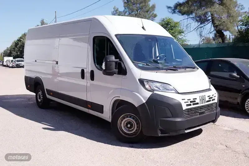 Usado Fiat Ducato 140 CV (102 kW) 2024 Blanco Van