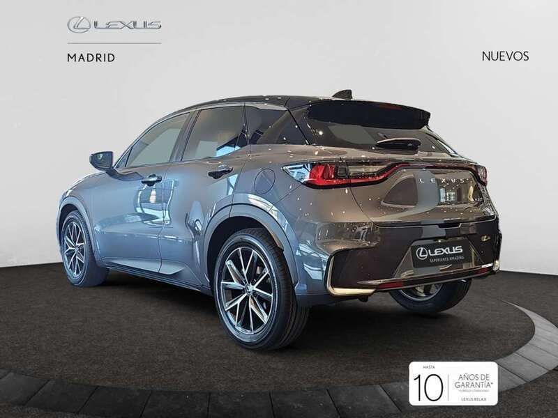 Nuevo Lexus LBX 136 CV (100 kW) 2025 Gris SUV