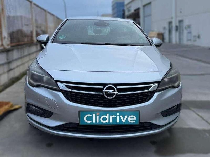 Usado Opel Astra Dynamic 136 CV (100 kW) 2016 Gris Utilitario
