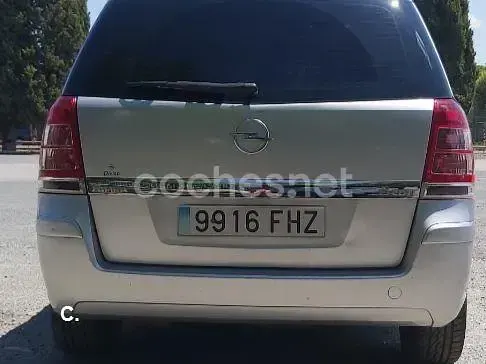 Usado Opel Zafira Enjoy 120 CV (88 kW) 2006 Gris / plata Monovolumen