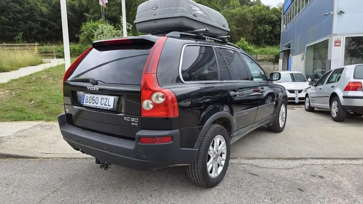 Usado Volvo XC90 Momentum 163 CV (119 kW) 2004 Negro SUV